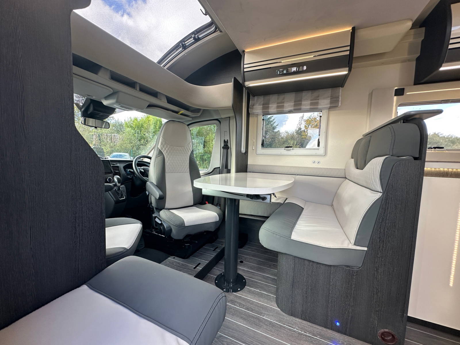 2024 Roller Team Zefiro 665 Automatic Motorhome For Sale UC6403 65