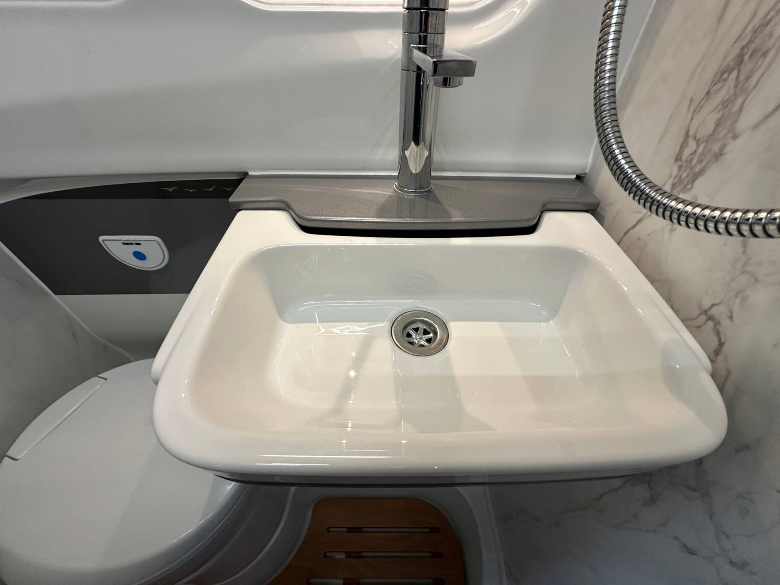 2026 Swift Trekka X Automatic Campervan For Sale UC6402 64