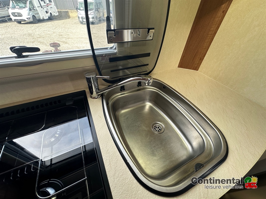 2015 Autosleeper Nuevo For Sale Ros341 31