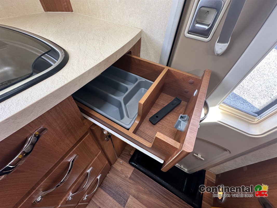 2015 Autosleeper Nuevo For Sale Ros341 37