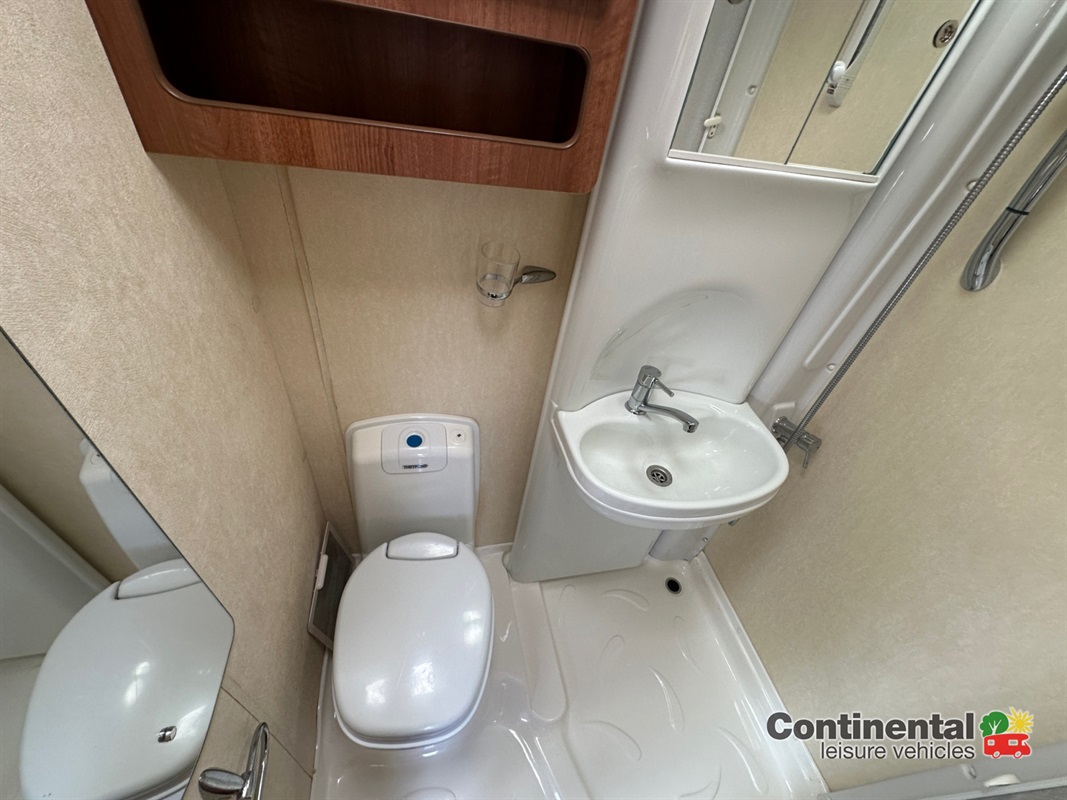 2015 Autosleeper Nuevo For Sale Ros341 55