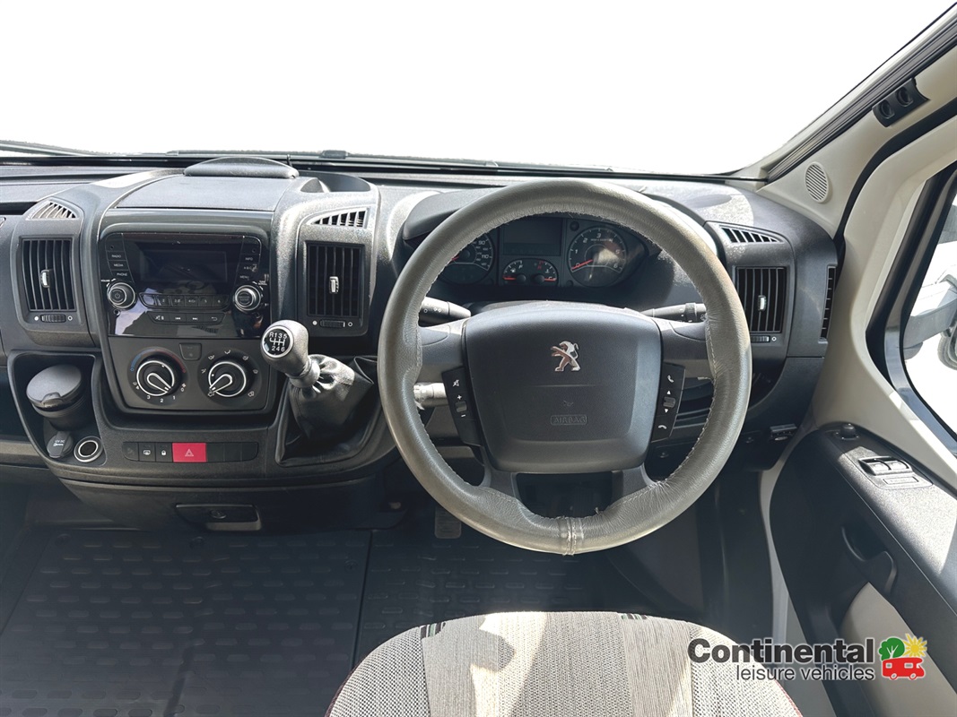 2015 Autosleeper Nuevo For Sale Ros341 9