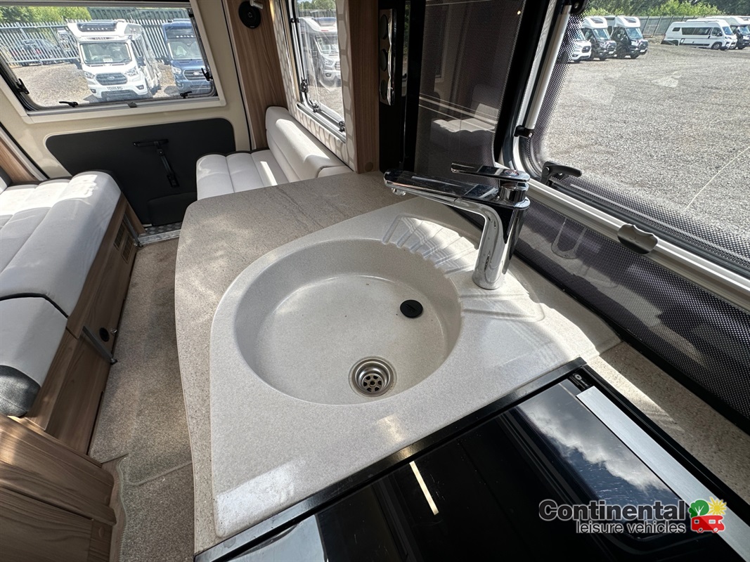 2018 Swift Rio 320 For Sale Uc6245 25