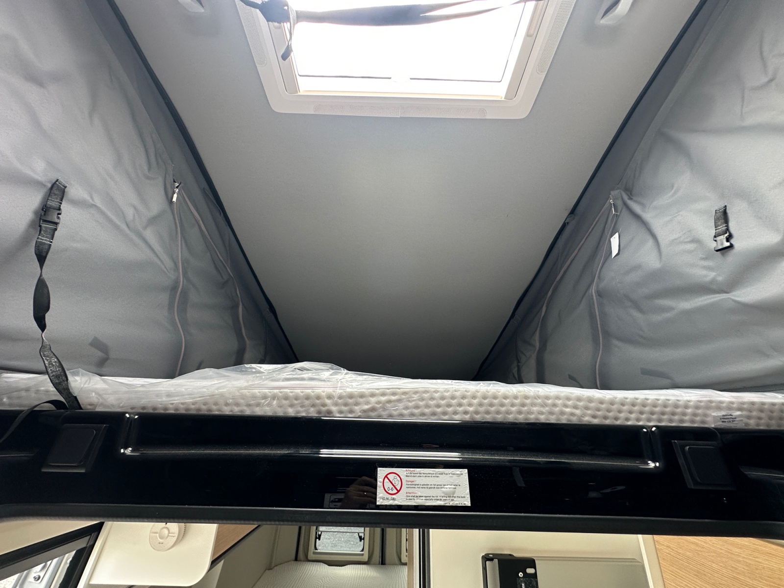 2025 Sunlight Cliff 600X RT For Sale UC6373 25