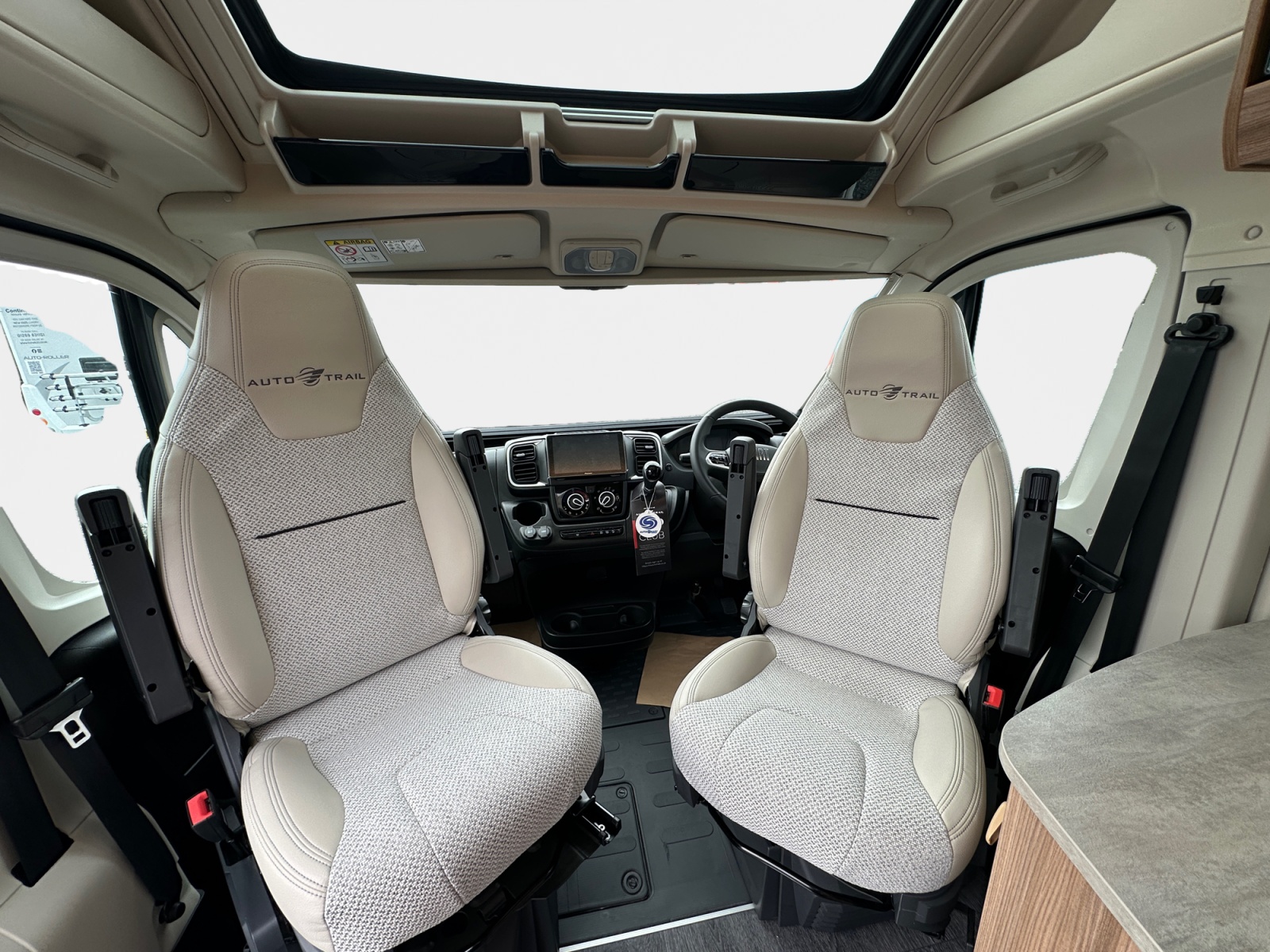 2026 Auto Trail V Line 635 SE Lanzarote Grey For Sale AT5275 15