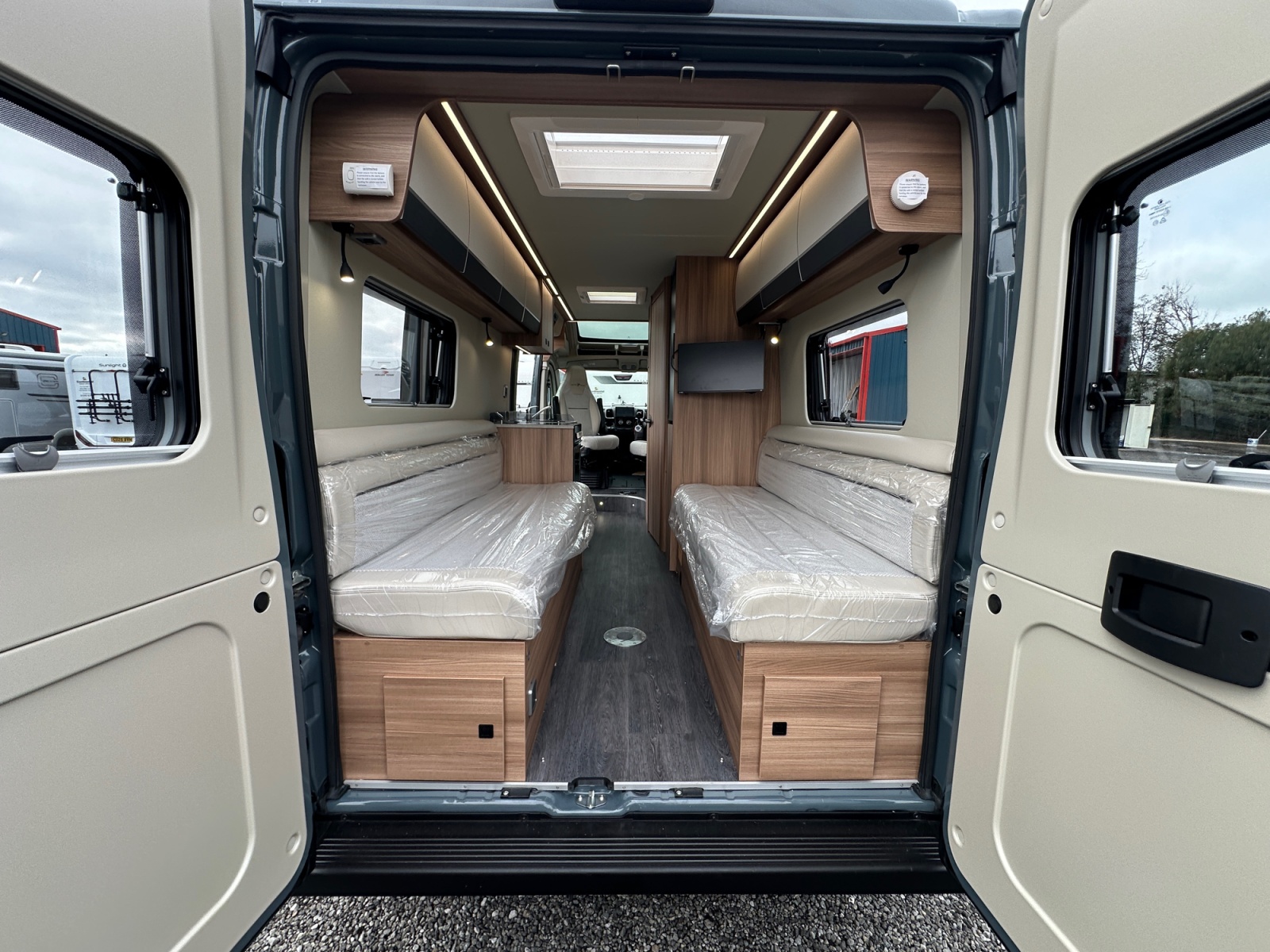 2026 Auto Trail V Line 635 SE Lanzarote Grey For Sale AT5275 59