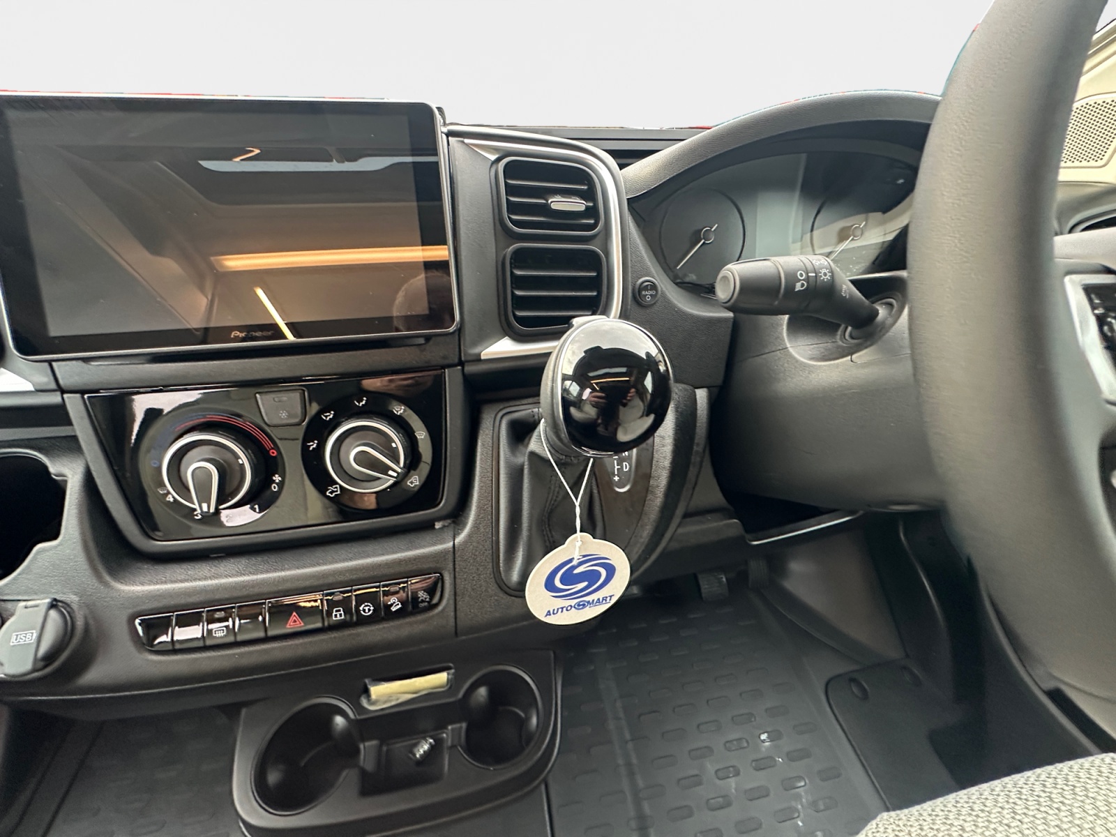 2026 Autotrail V Line 610 SE In Artense Grey For Sale AT5284 117
