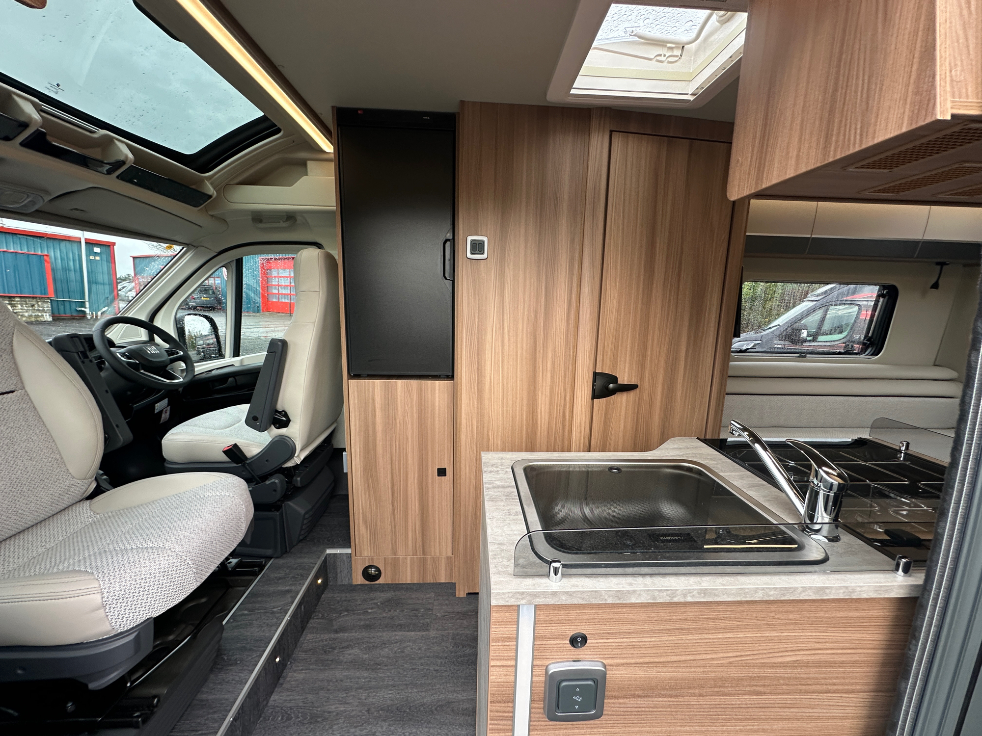2026 Autotrail V Line 610 SE In Artense Grey For Sale AT5284 12