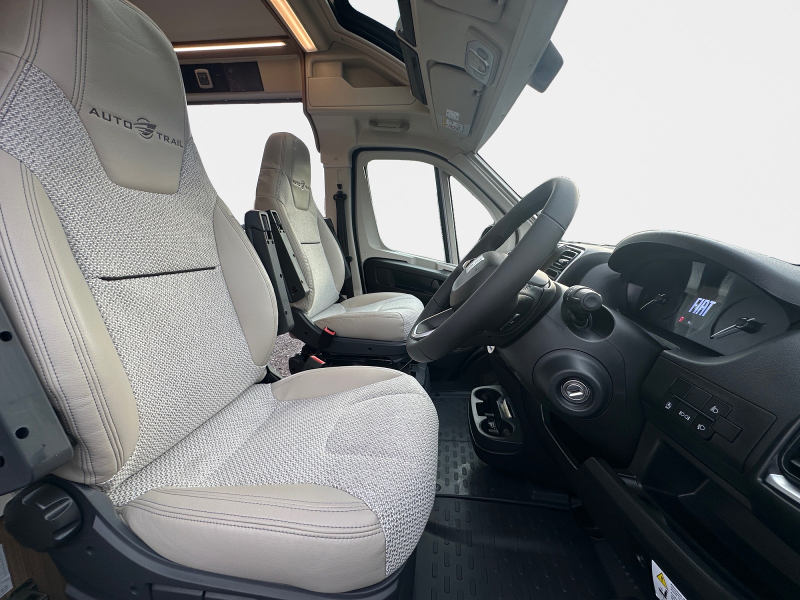 2026 Autotrail V Line 610 SE In Artense Grey For Sale AT5284 3