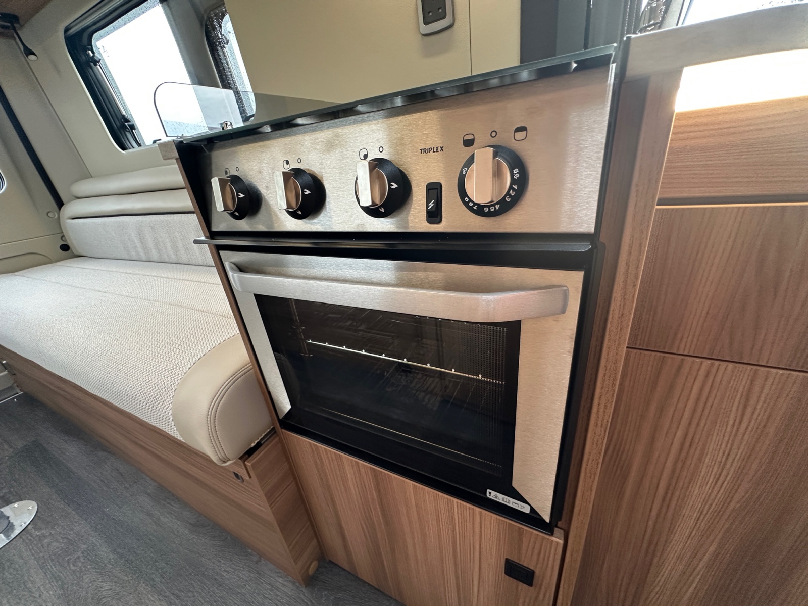 2026 Autotrail V Line 610 SE In Artense Grey For Sale AT5284 49