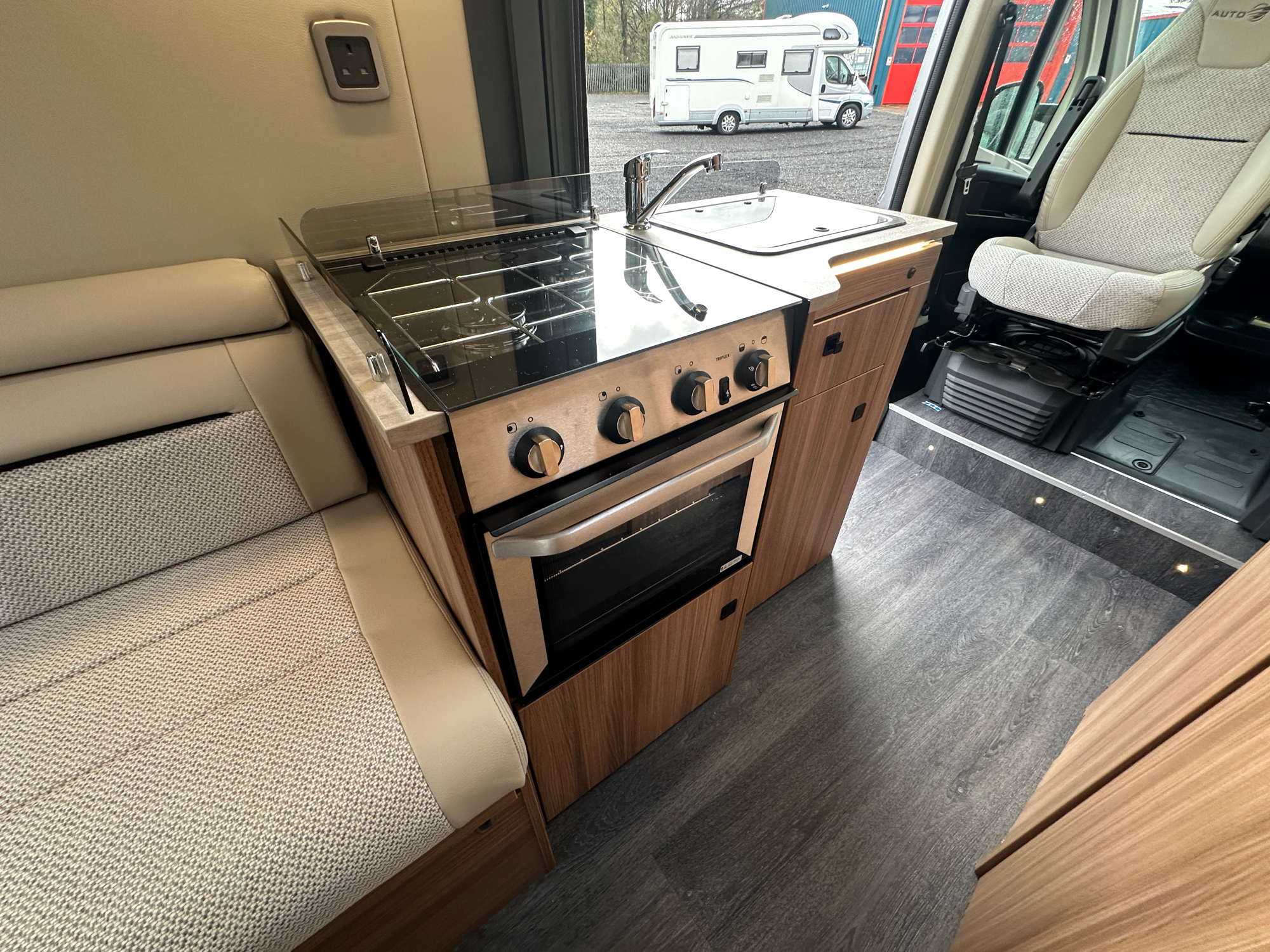 2026 Autotrail V Line 610 SE In Artense Grey For Sale AT5284 70