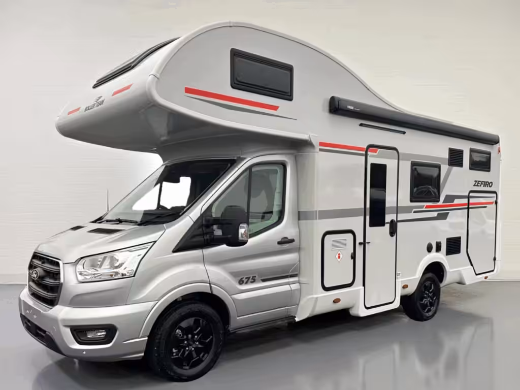 2026 Roller Team Zefiro 675 Moondust Silver nearside external