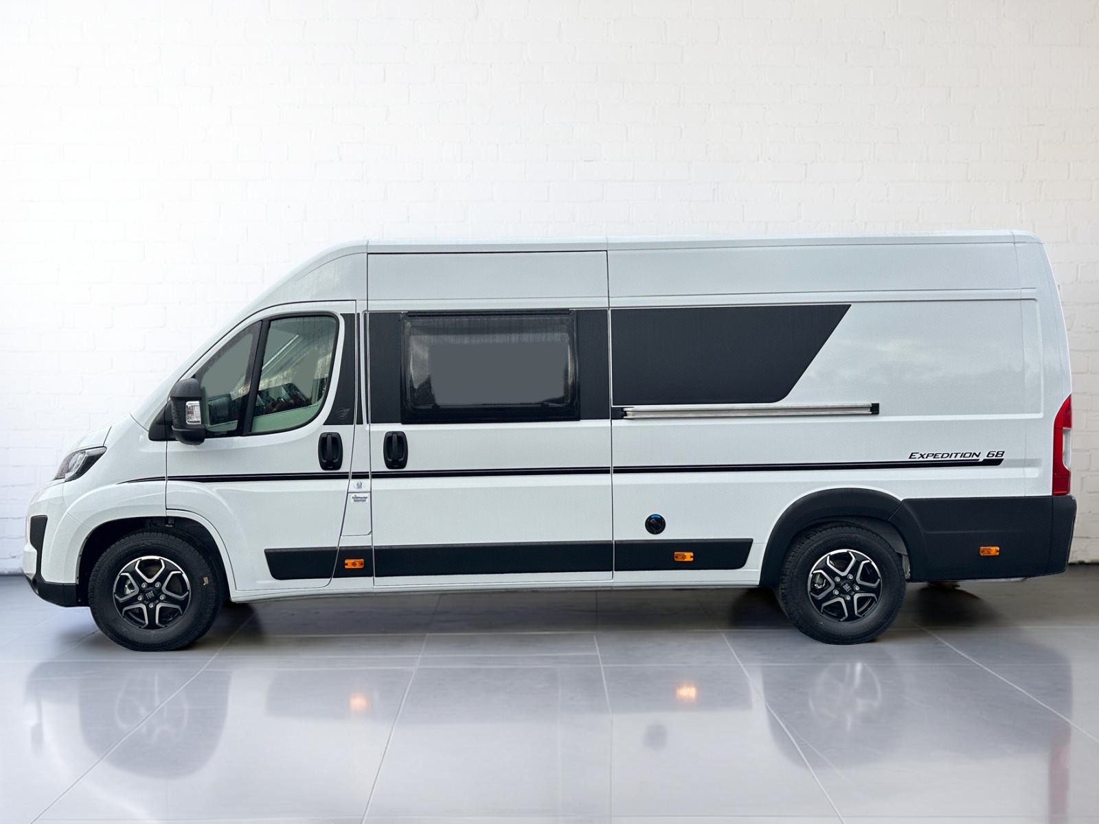 2026 Autotrail Expedition 68 For Sale AT5322 61