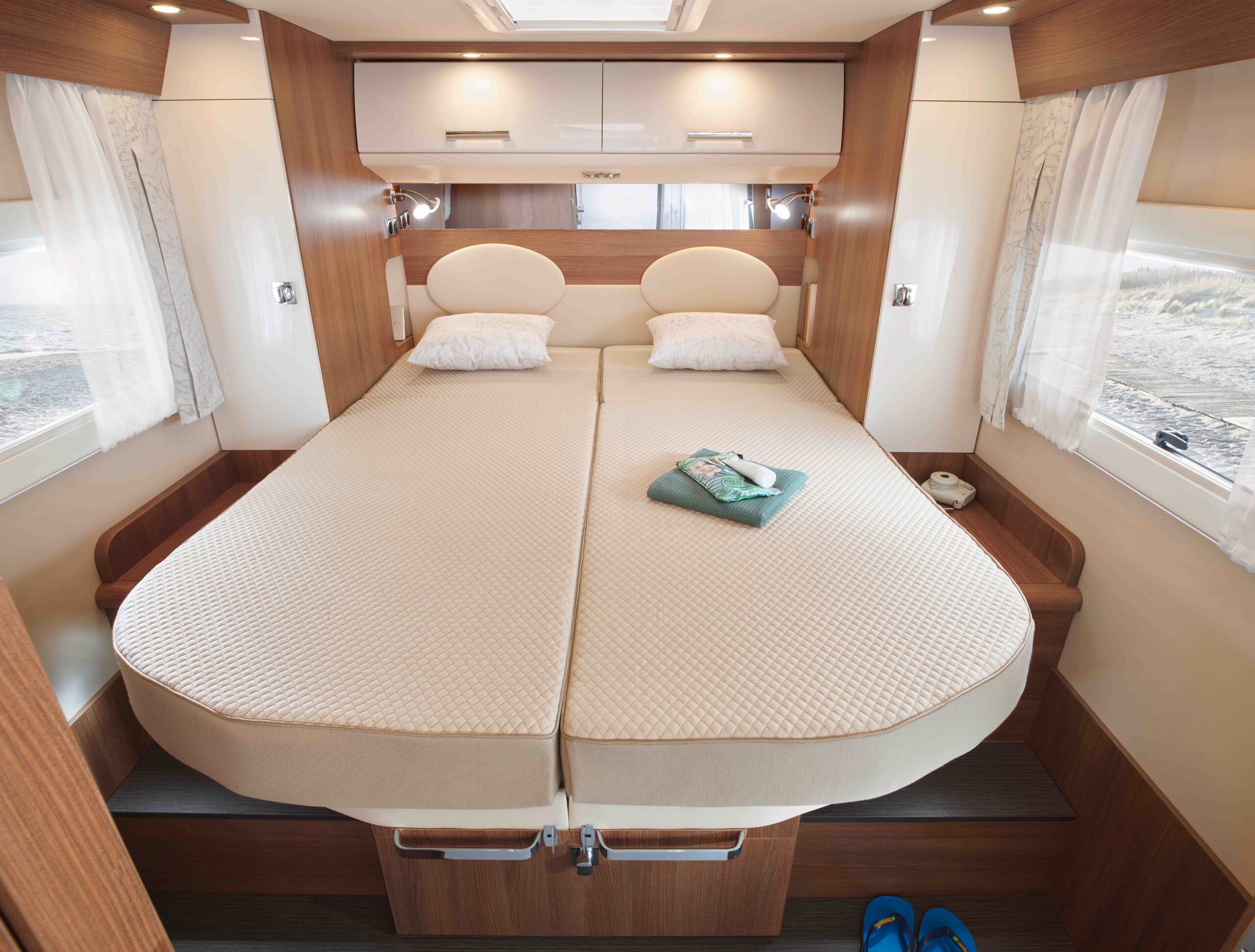 2026 Carthago C2 Tourer I148 RB QB L Comfort 4.2t Mercedes Queensbett V1