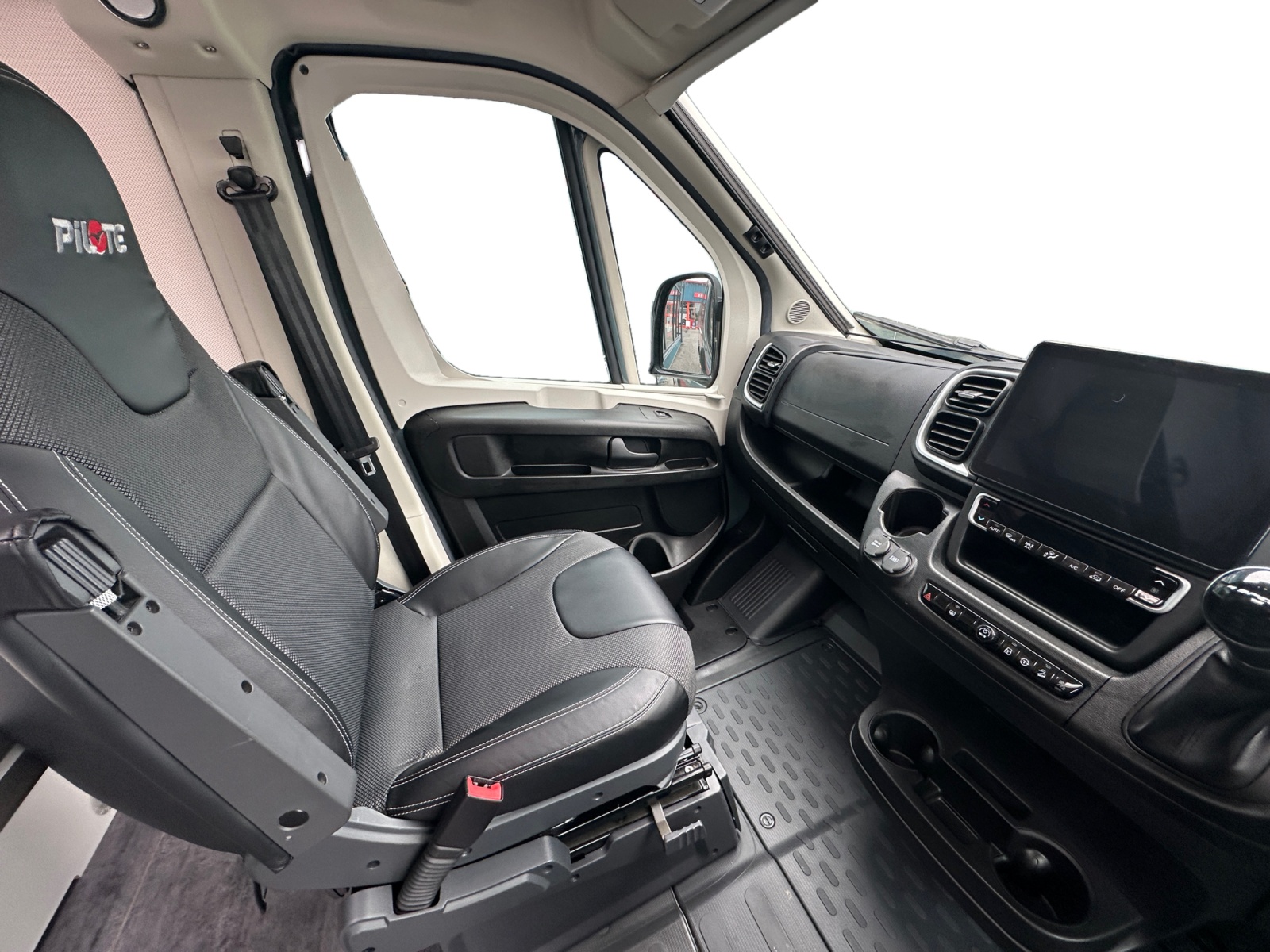 2023 Pilote Evidence V633M For Sale ROS362 13