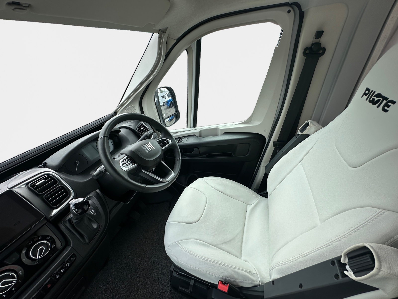 2025 Pilote P690D Evidence For Sale ROS355 11