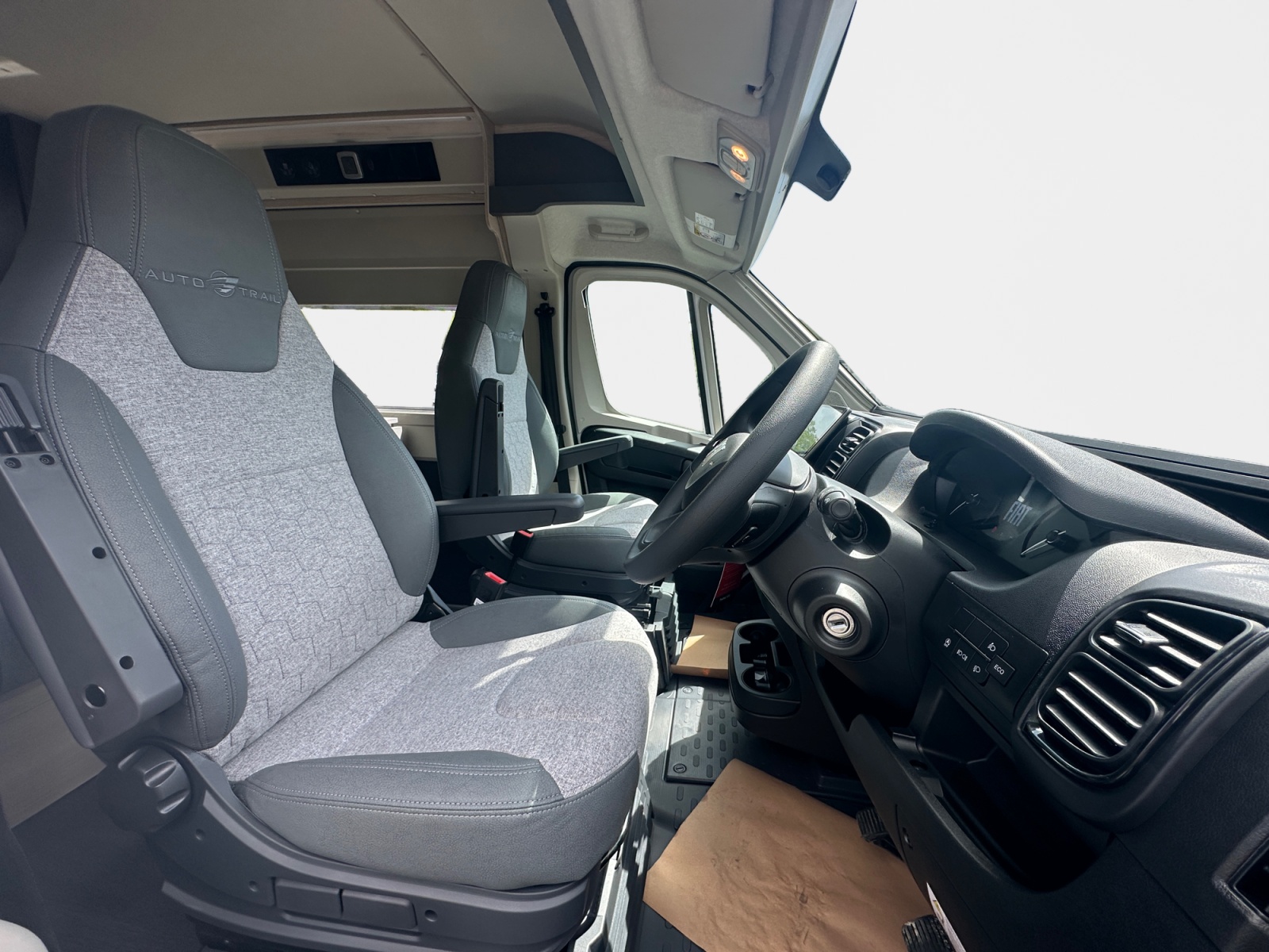 2026 Autotrail Expedition 68 For Sale AT5348 15