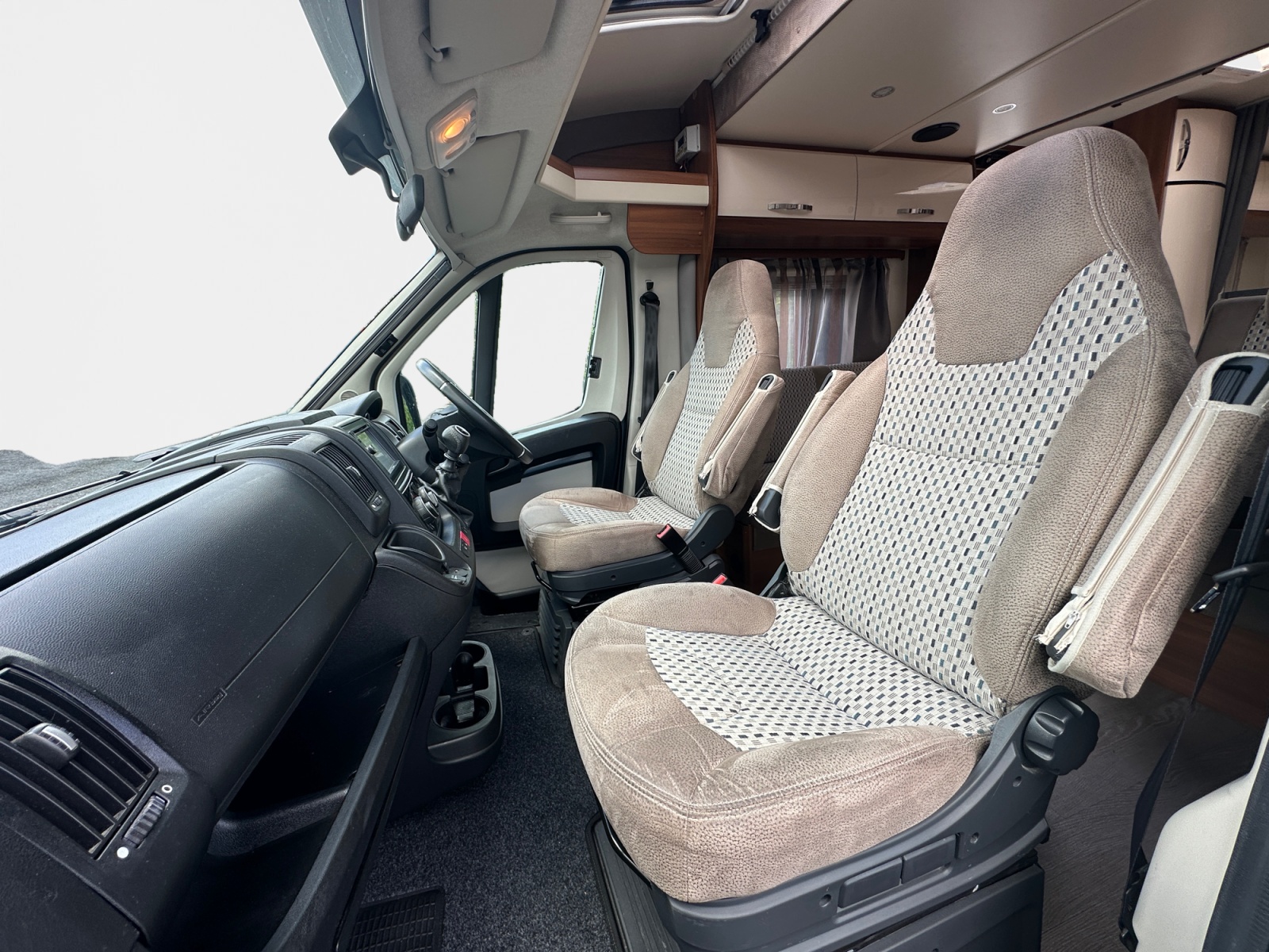 2017 Hobby Optima Deluxe T65 HFL For Sale UC6359 10