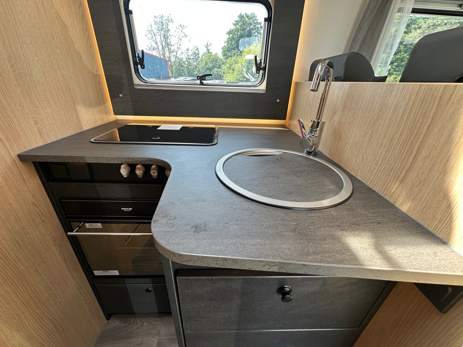2024 Sunlight T68 Adventure For Sale UC6366 42