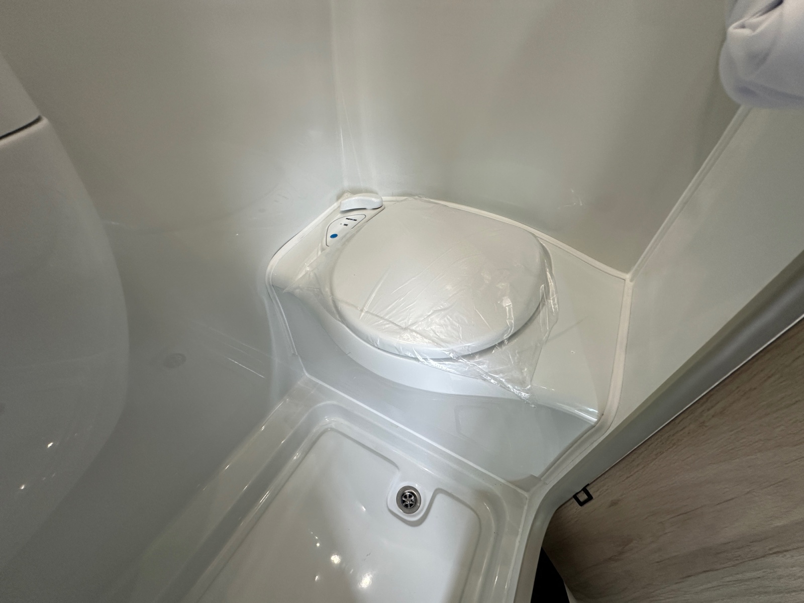 2026 Autotrail Expedition 68 For Sale AT5372 40