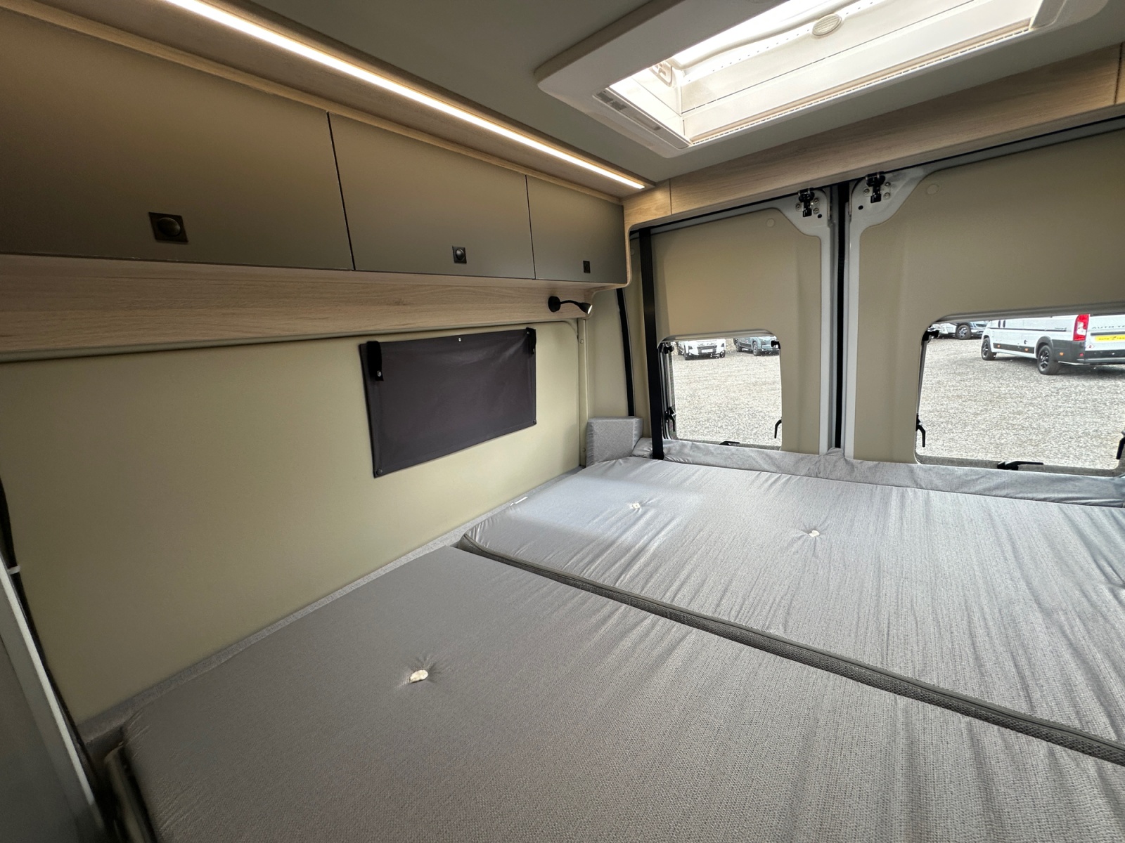 2026 Autotrail Expedition 68XL Flex For Sale AT5373 43