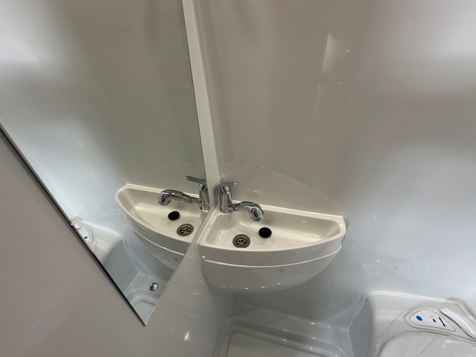 2026 Autotrail Expedition 68XL Flex For Sale AT5373 49