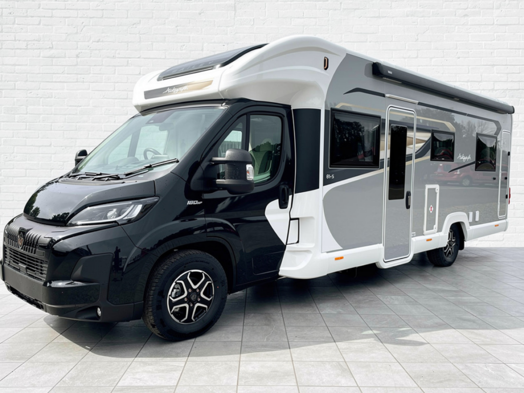 Bailey Autograph 81-5 with alloys and awning