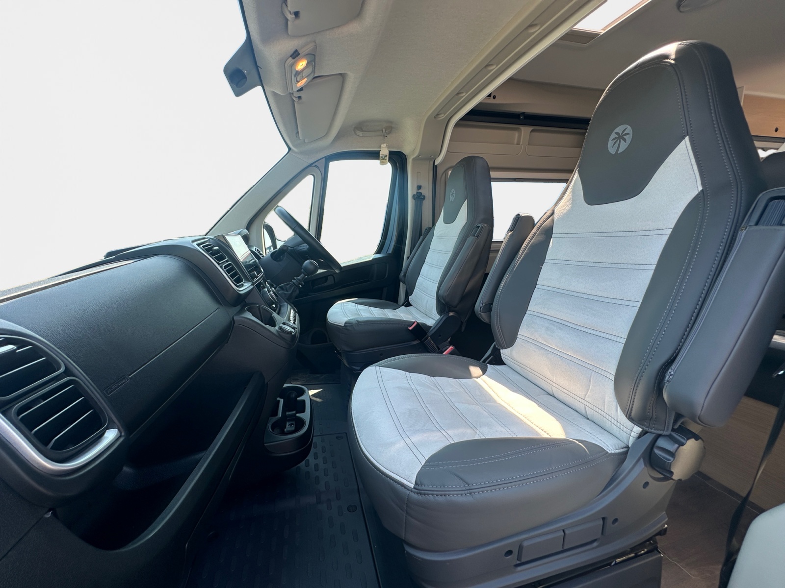 2024 Sunlight Cliff 640 Campervan For Sale ROS367 11