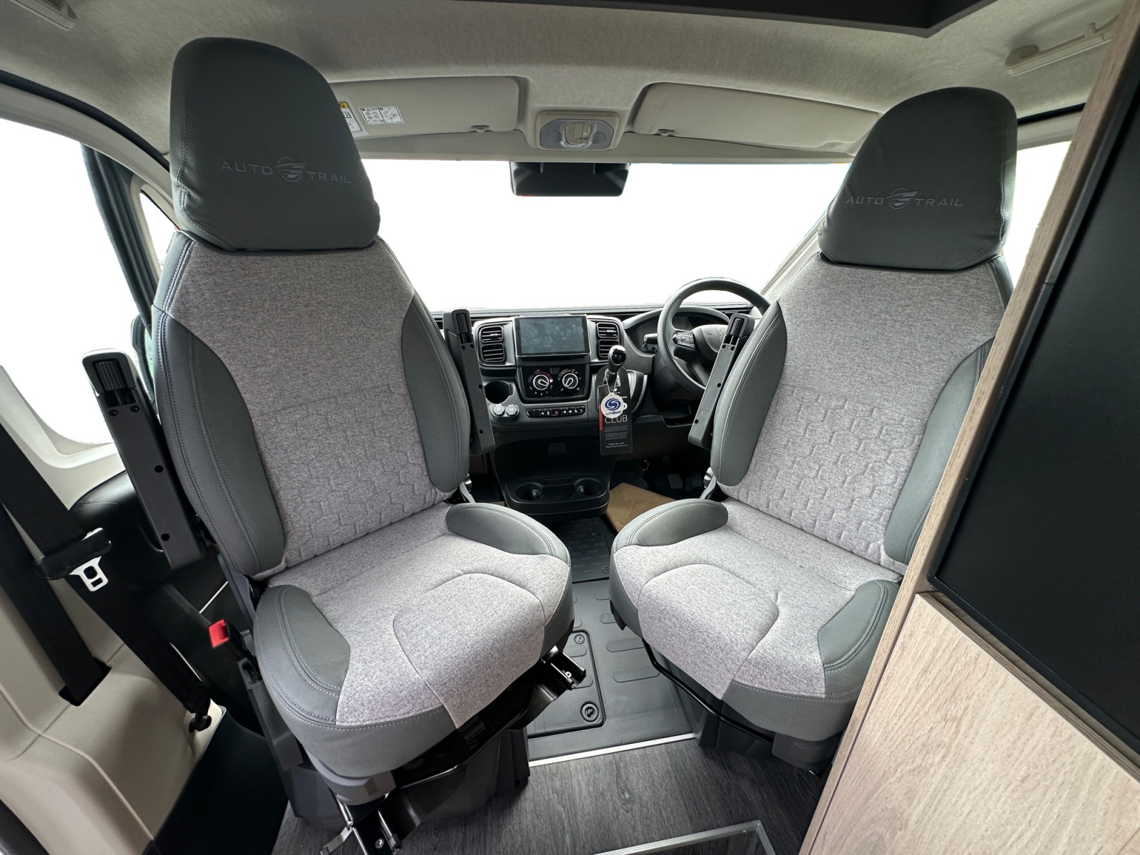 2027 Autotrail Expedition 54 For Sale AT5388 14