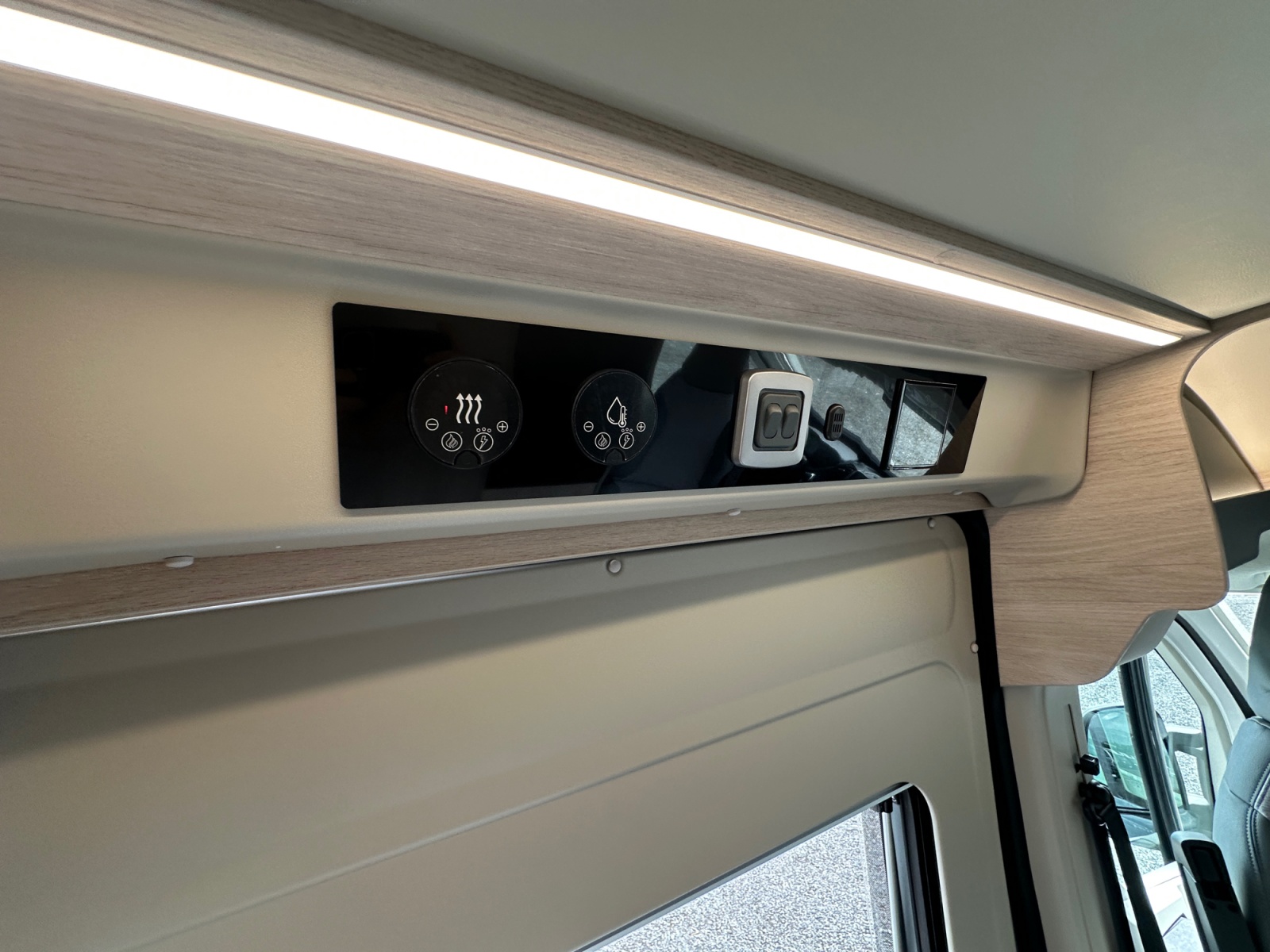 2027 Autotrail Expedition 54 For Sale AT5388 20