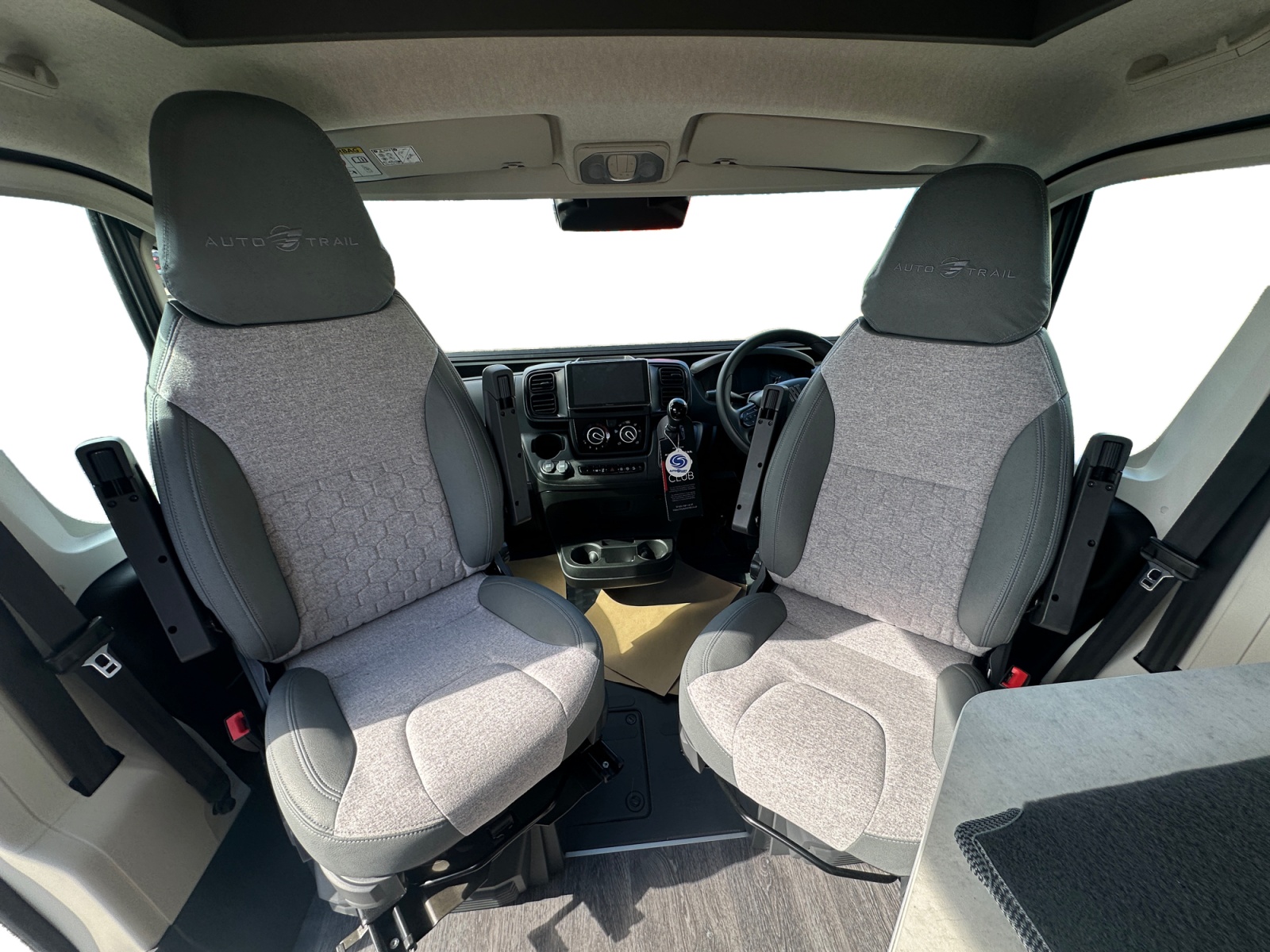 2027 Autotrail Expedition 67 For Sale AT5389 14