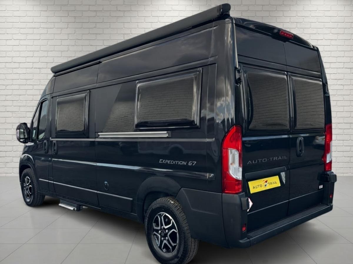 2027 Autotrail Expedition 67 For Sale AT5389 3