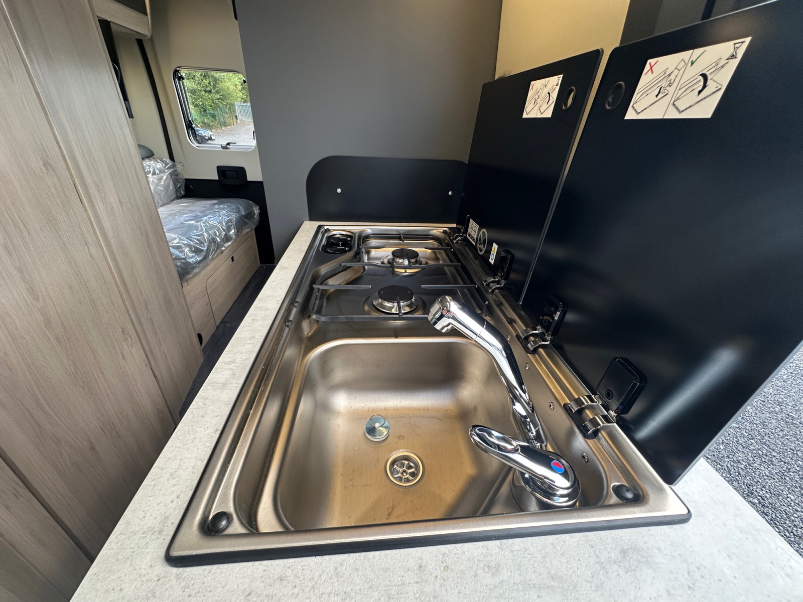 2027 Autotrail Expedition 67 For Sale AT5389 30