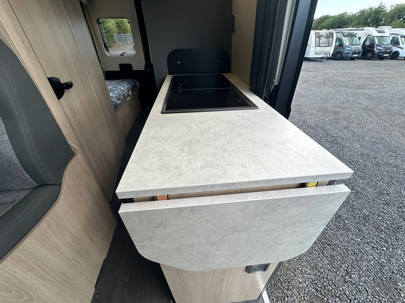 2027 Autotrail Expedition 67 For Sale AT5389 31