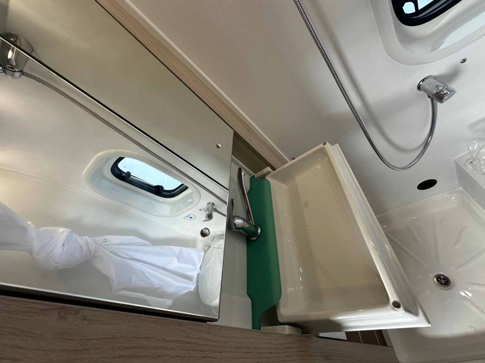 2027 Autotrail Expedition 67 For Sale AT5389 49