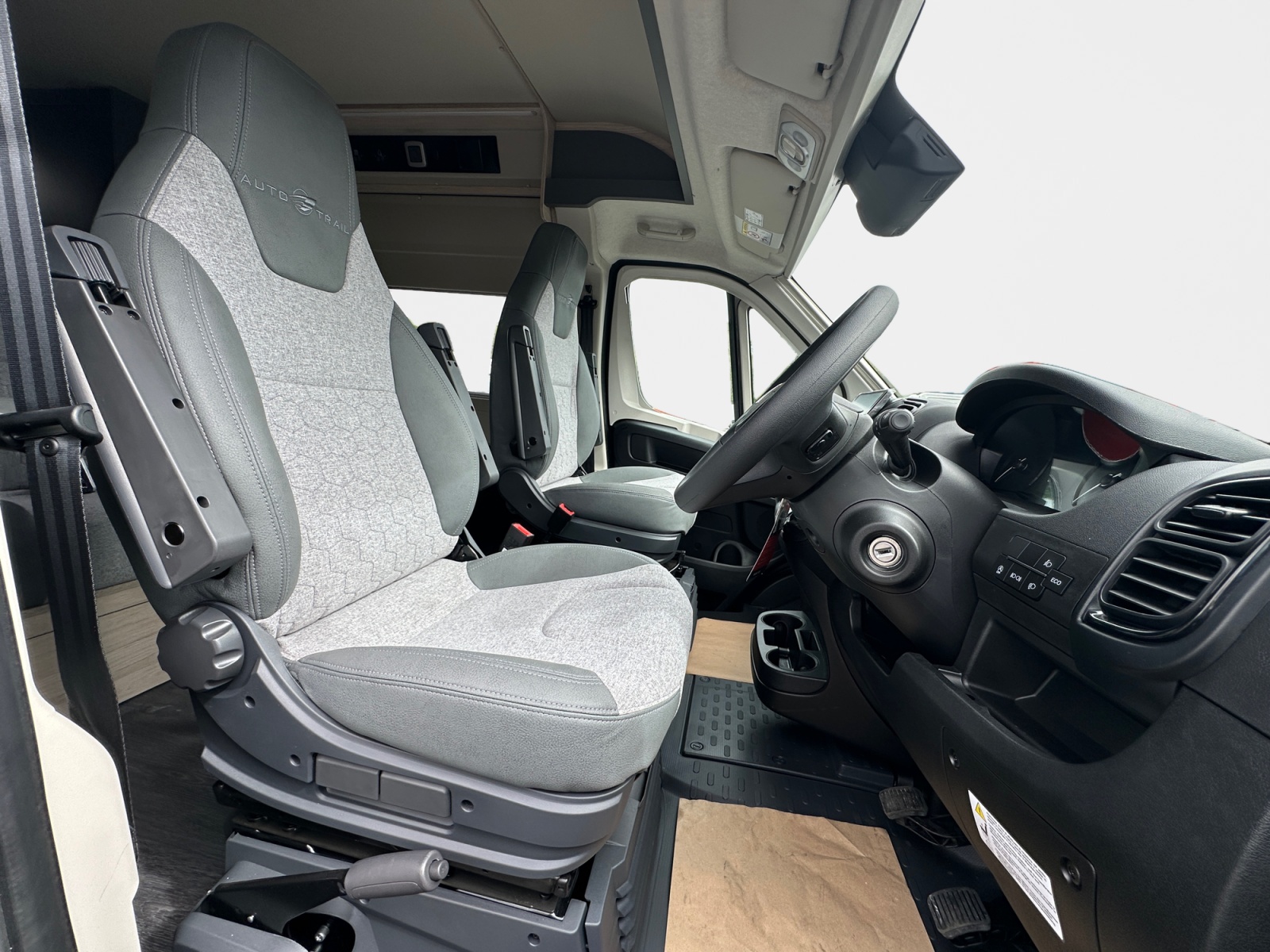 2027 Autotrail Expedition 68 For Sale AT5387 9