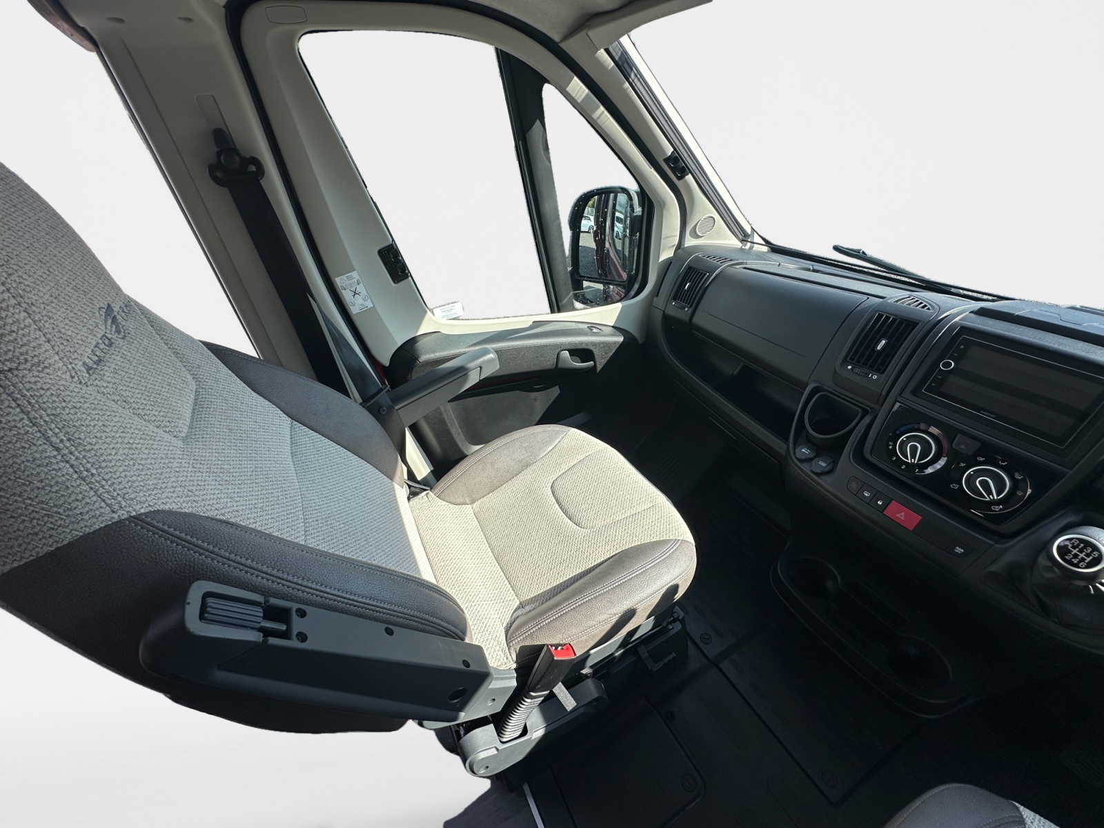 2020 Autotrail V Line 635 SE For Sale UC6383 11