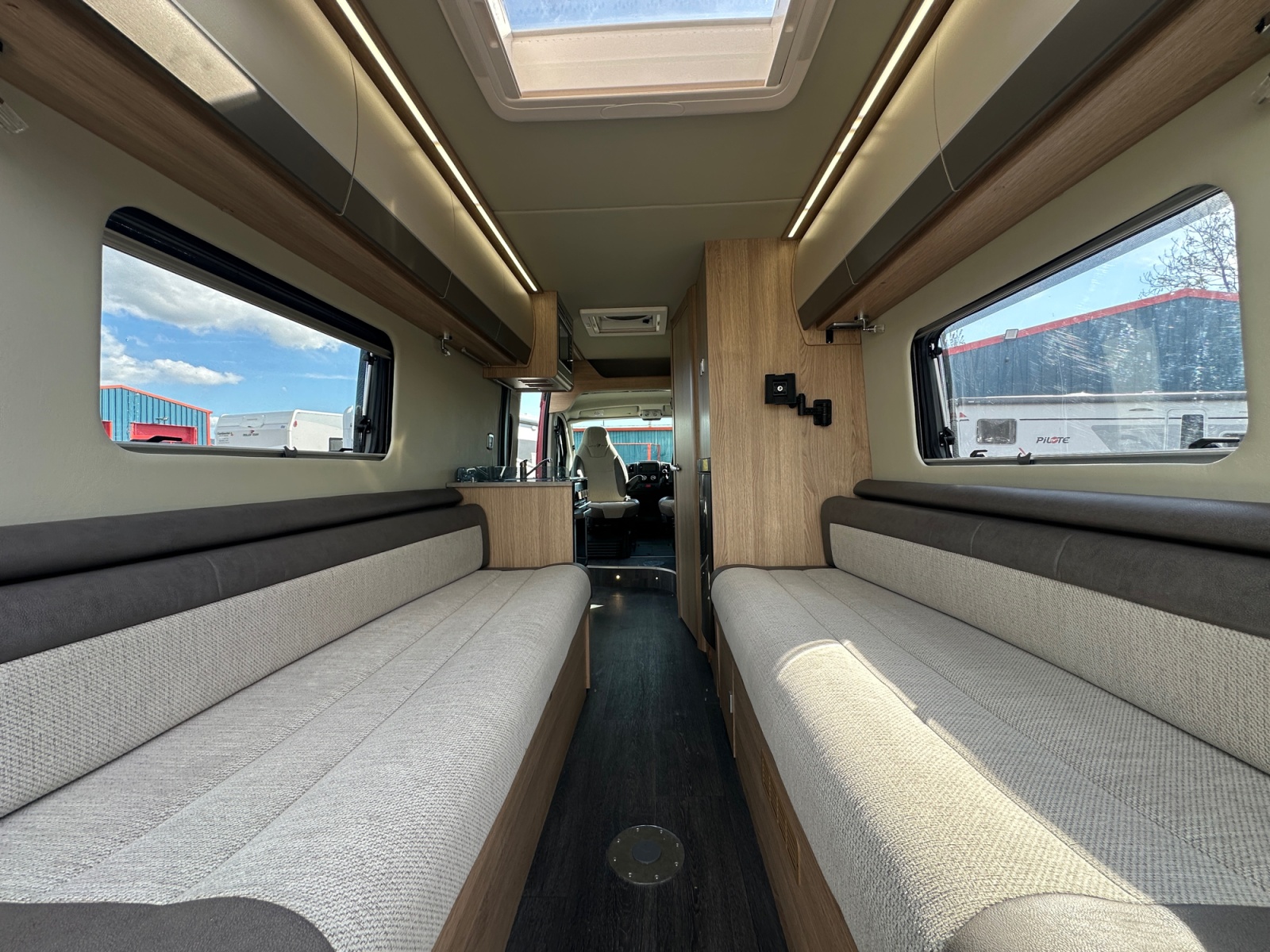 2020 Autotrail V Line 635 SE For Sale UC6383 18